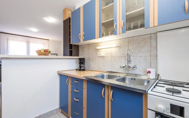 Amazing Home in Pag With 2 Bedrooms and Wifi