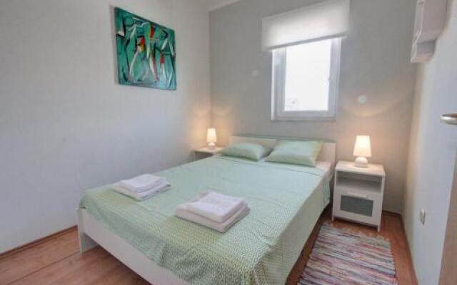 Apartments Štinjan