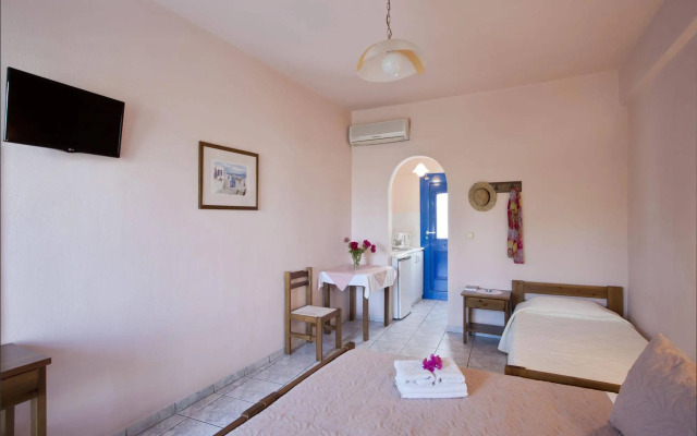 Stefano Apartments
