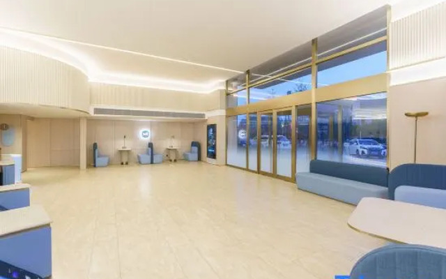 HanTing Hotel (Dalian Jinshitan Light Rail Station Discovery Kingdom Storet)