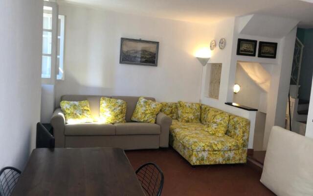 Five Lands Pink Cottage