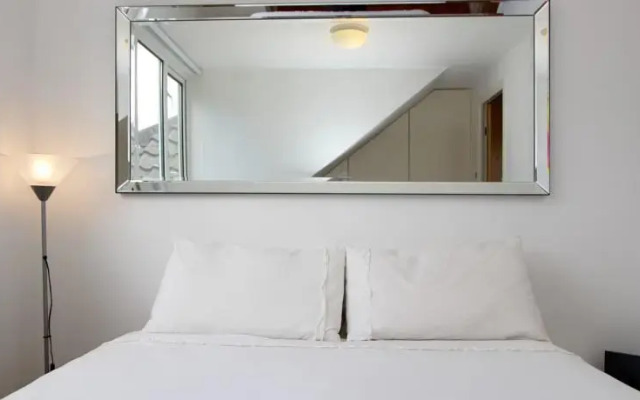 Wimbledon Sports Apartment
