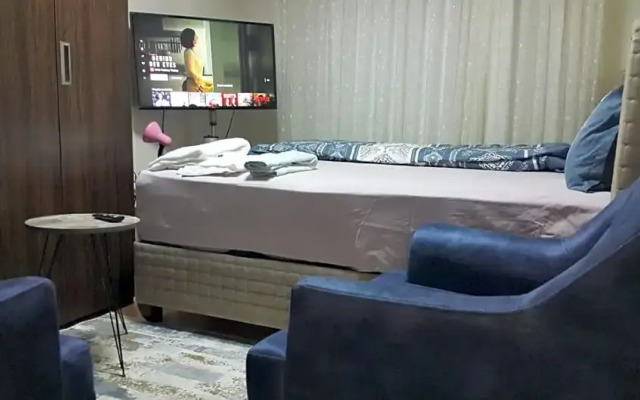 Private Rooms and Flats Apartments