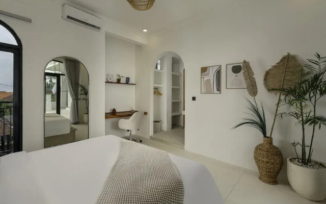 Casa Amor by GORO