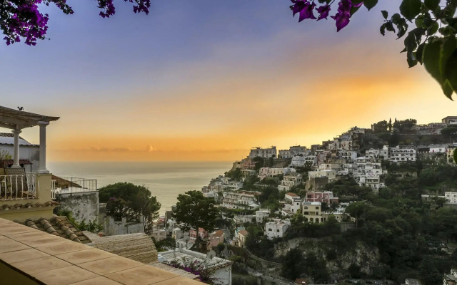 Villa Mary Suites