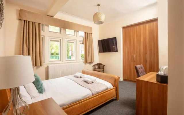 Dorset Arms Hotel