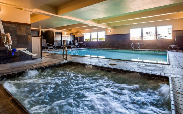 Lloyd Hotel Astoria Bayfront, an Ascend Collection Hotel