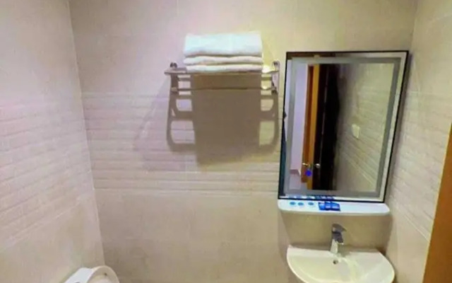 Qiswah star  hotel