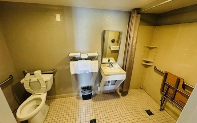 Motel 6 Cedar Rapids, IA