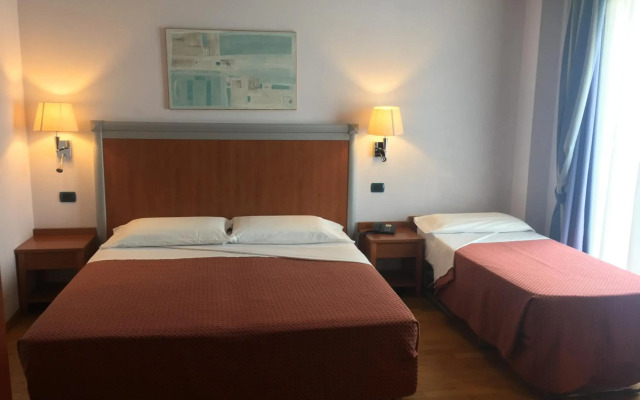 West Florence Hotel