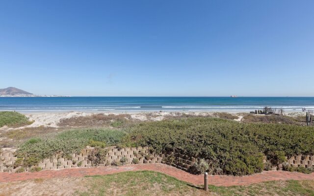 Leisure Bay 225 By Ctha