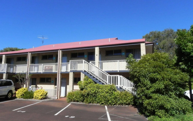 Busselton Villas & Glamping Village