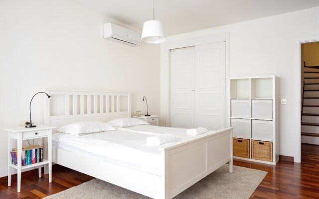 Duplex with a view Ref 69