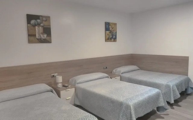 Hostal y apartamentos Casa Fermina