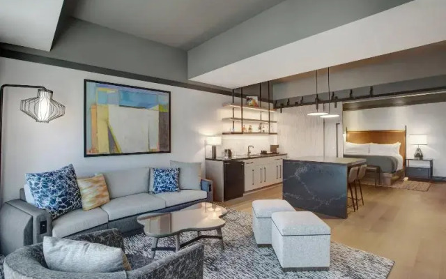 The Farnam, Autograph Collection