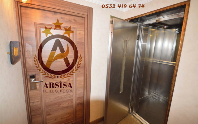 Arsi̇sa Hotel