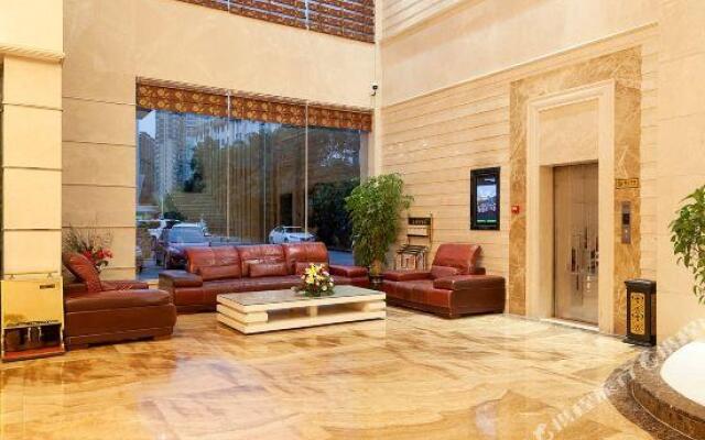 Eifeel Hotel