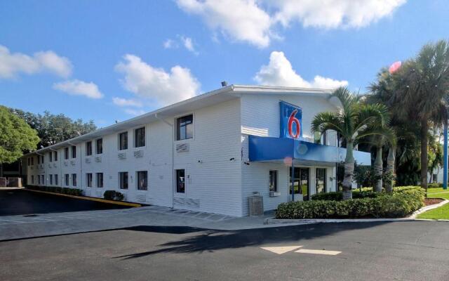 Motel 6 Fort Lauderdale, FL