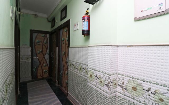 OYO 30975 Karunamoyee Guest House