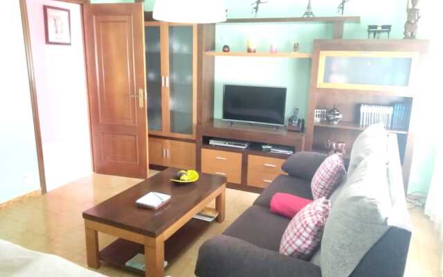 Apartment with 3 Bedrooms in Camelle, with Wonderful City View, Enclosed Garden And Wifi - 13 Km From the Beach