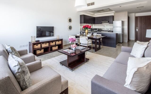 Outstanding 2BR in Serene JVT Neighborhood!