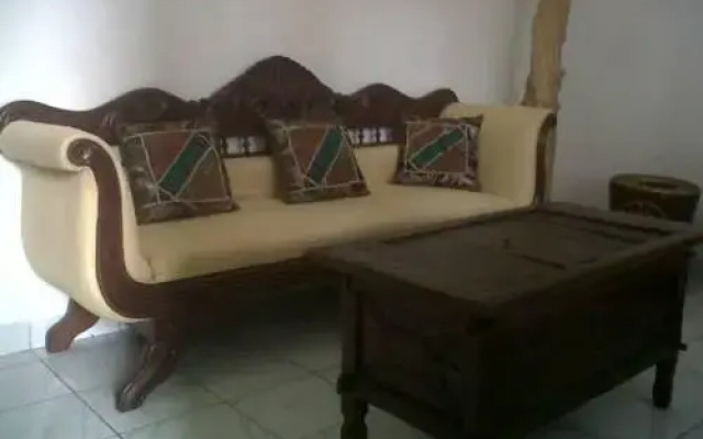 Queen Homestay