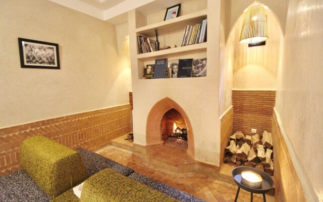 Riad Agnes & Zohra