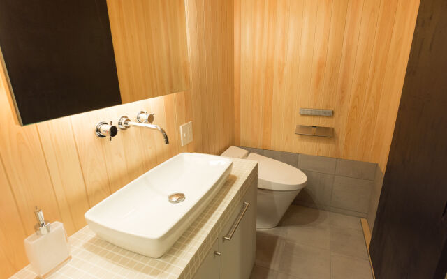 'Kakishibu-an' Machiya Holiday House