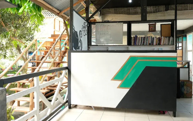 Guest House D'makmoer by OYO Rooms