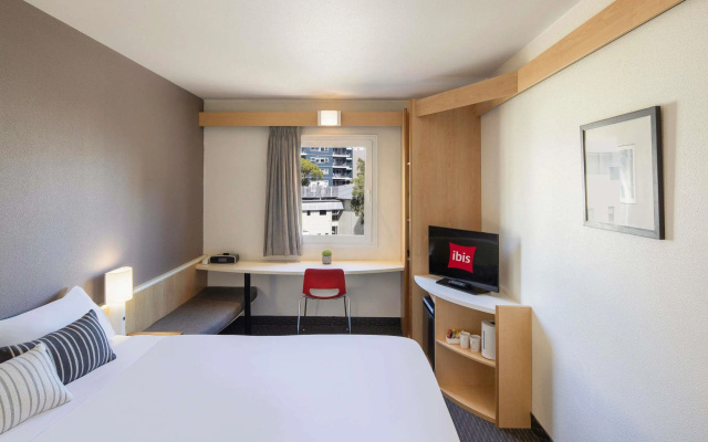 ibis Sydney Thornleigh – Guest Rooms – Sydney