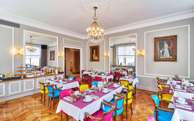 Hôtel Bradford Elysées – Astotel