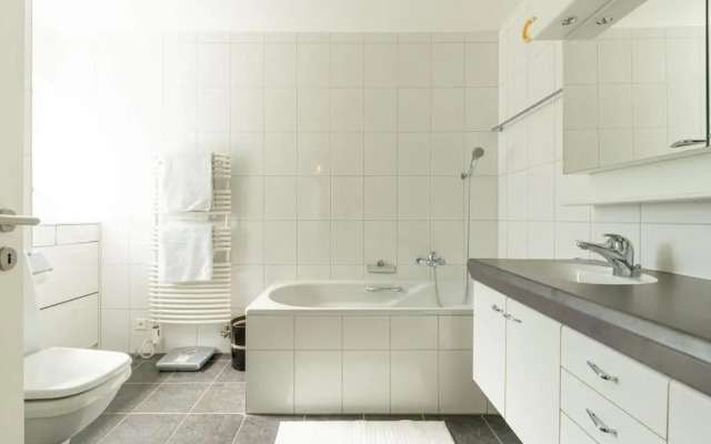 Lakeside Apartment with panoramic view on the lake