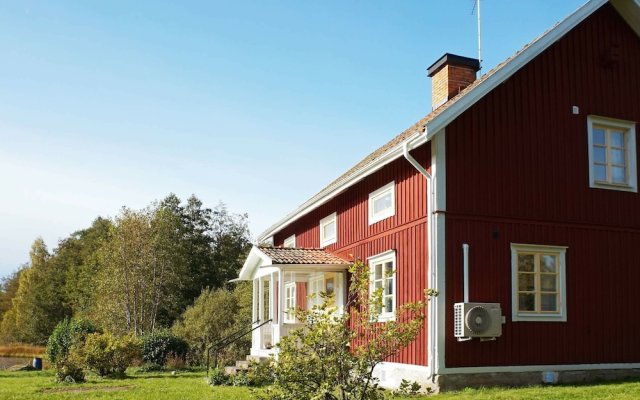 9 Person Holiday Home In Frøve
