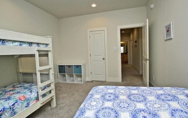 Romeo Beach by Youngs Suncoast