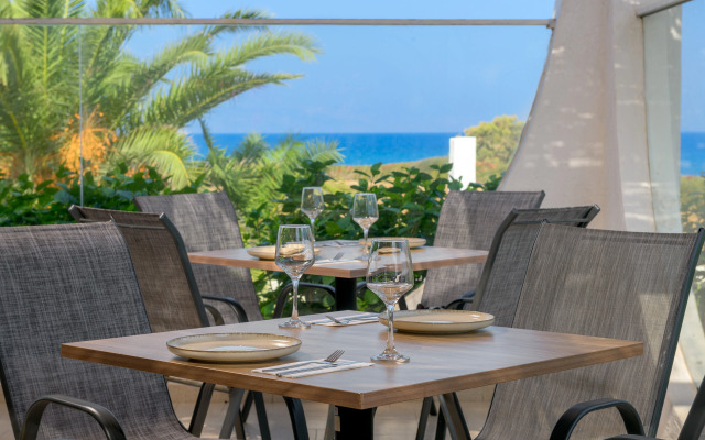 Отель Nirvana Beach 