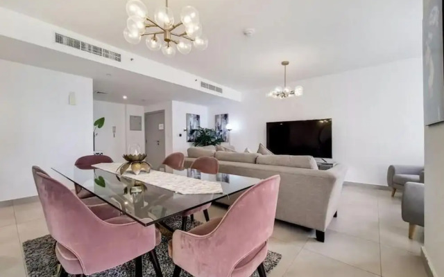 Large 4 Bedroom Sea View Jbr