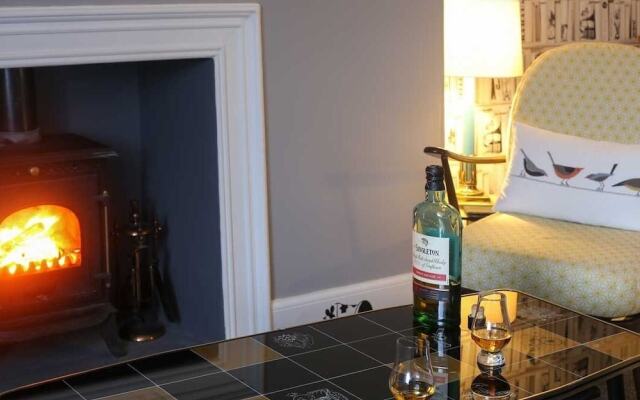 High Terrace Apartment