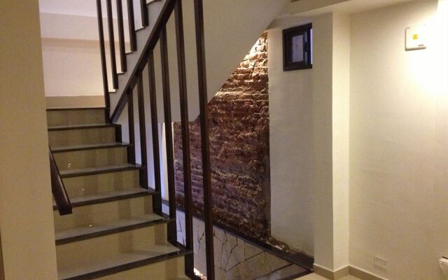 Lorenzo Suites Hotel