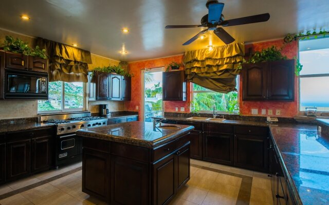 Spacious Cabo Villa Perfect for Large Groups: Villa Alegria