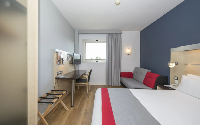 Holiday Inn Express Barcelona-Montmeló by IHG