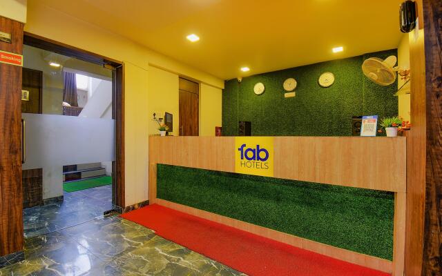 FabHotel Royal Empire