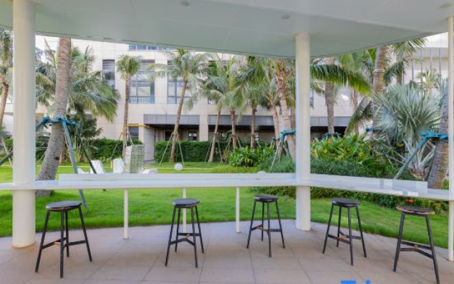Herman Sea View Business Hotel