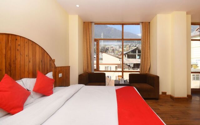 OYO 19322 Hotel Snow Flake