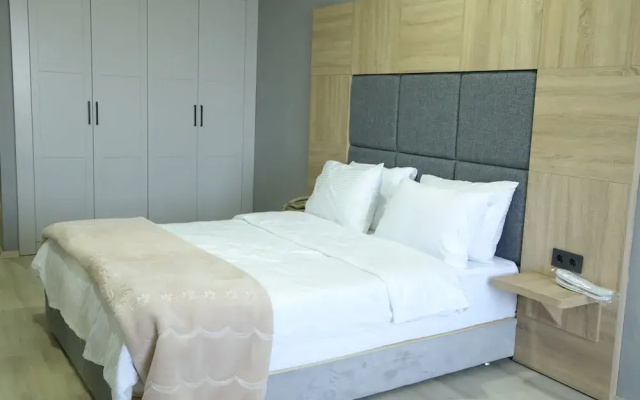Bayraktepe Snow Hotel