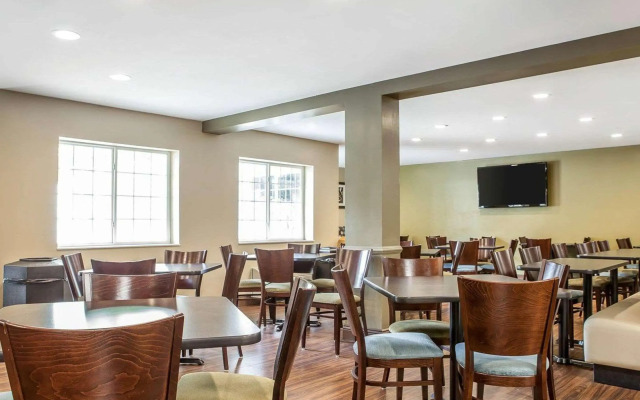 LeConte Hotel & Convention Center, Ascend Hotel Collection