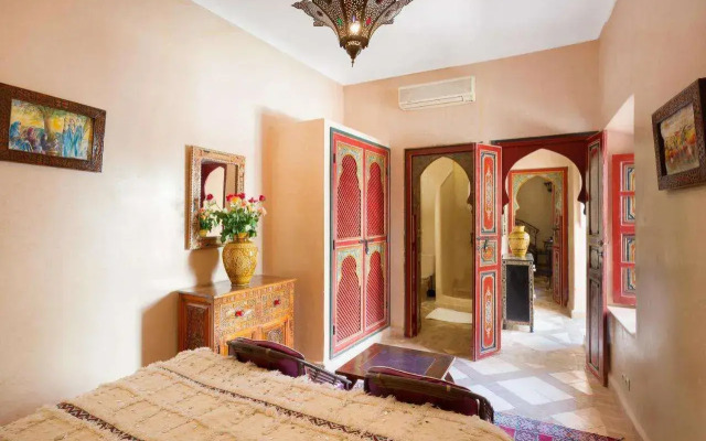Riad Julia