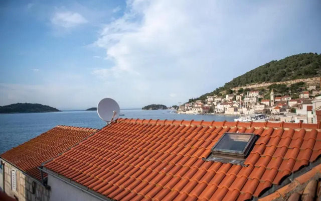 Beachfront Studio AndriNa