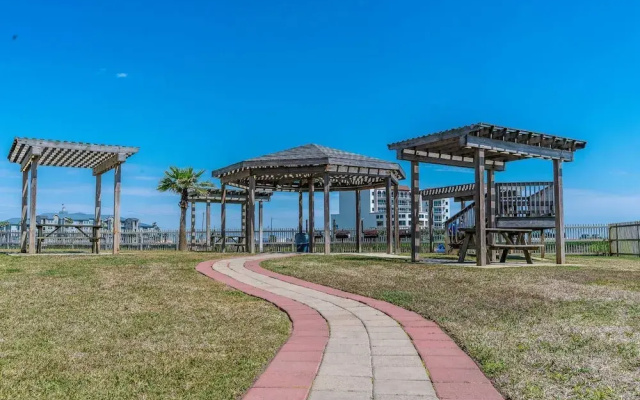 Seaside Treasure - 2 Br Apts