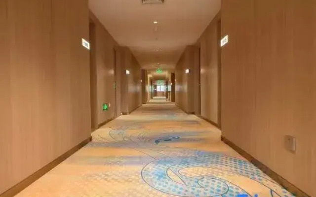 Dragon City International Hotel