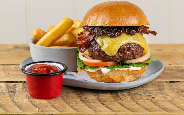 Courtyard by Marriott Exeter Sandy Park